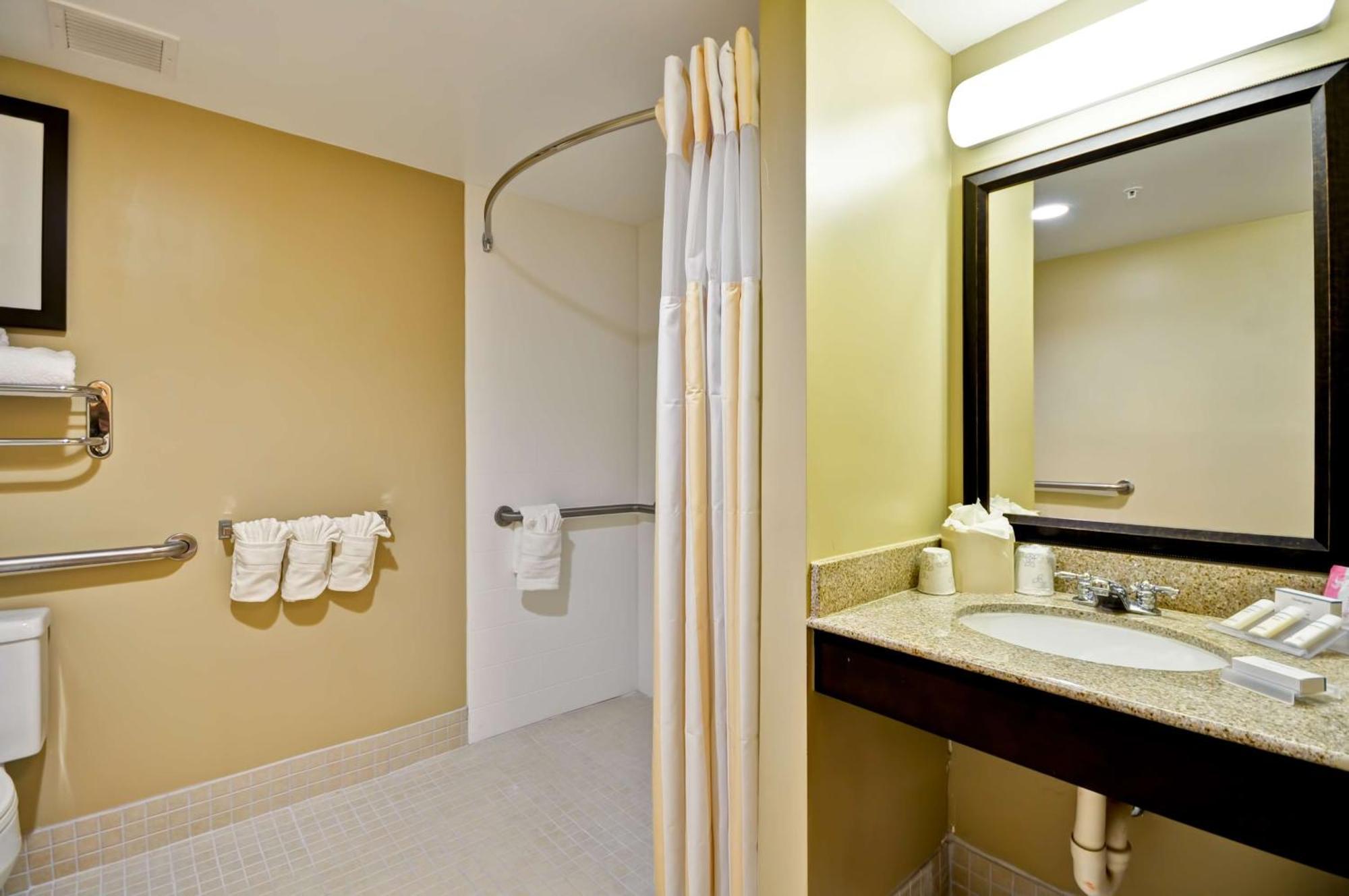 Hilton Garden Inn Tampa North Temple Terrace Bagian luar foto