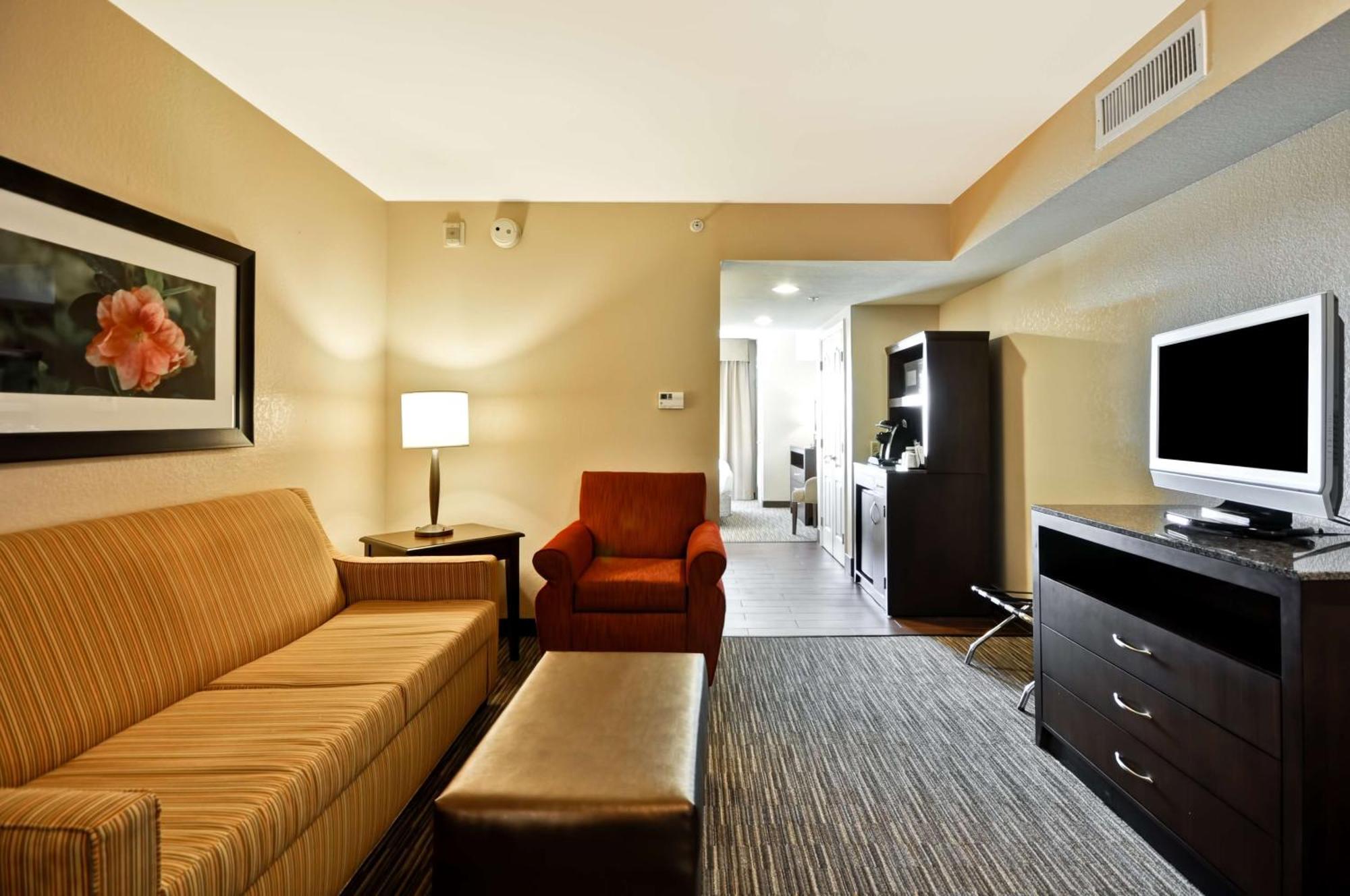 Hilton Garden Inn Tampa North Temple Terrace Bagian luar foto