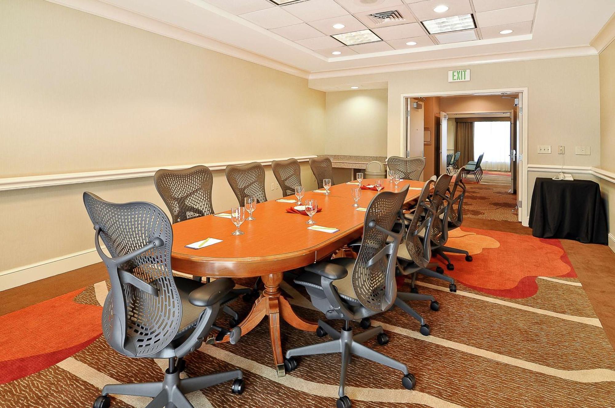 Hilton Garden Inn Tampa North Temple Terrace Bagian luar foto