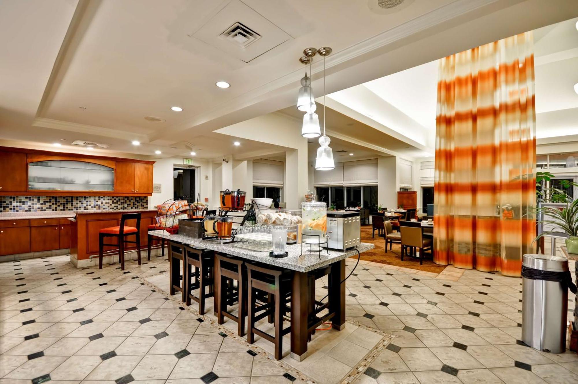 Hilton Garden Inn Tampa North Temple Terrace Bagian luar foto