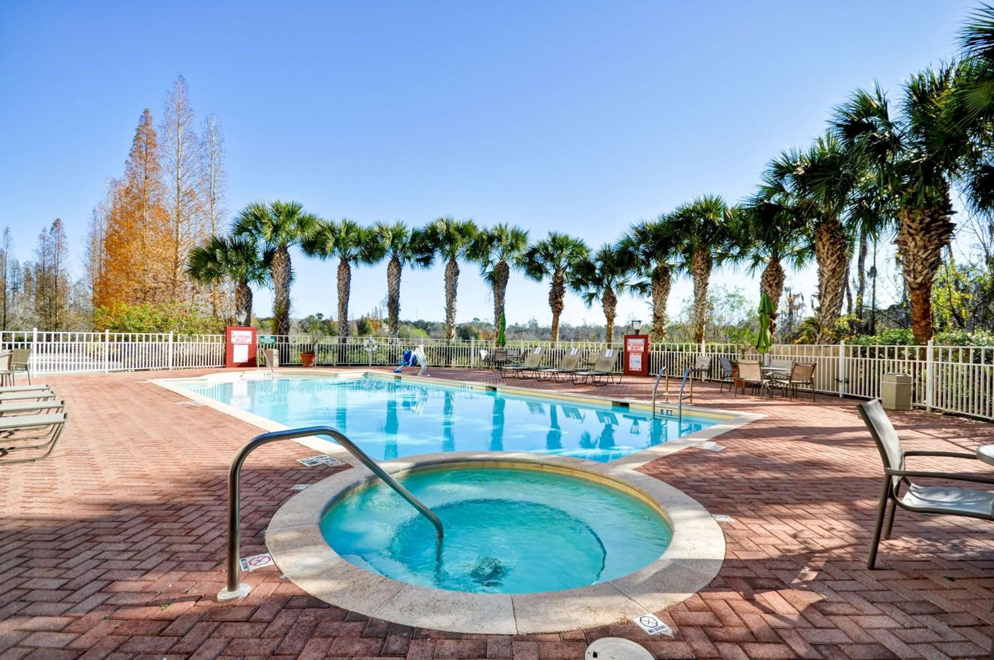 Hilton Garden Inn Tampa North Temple Terrace Bagian luar foto