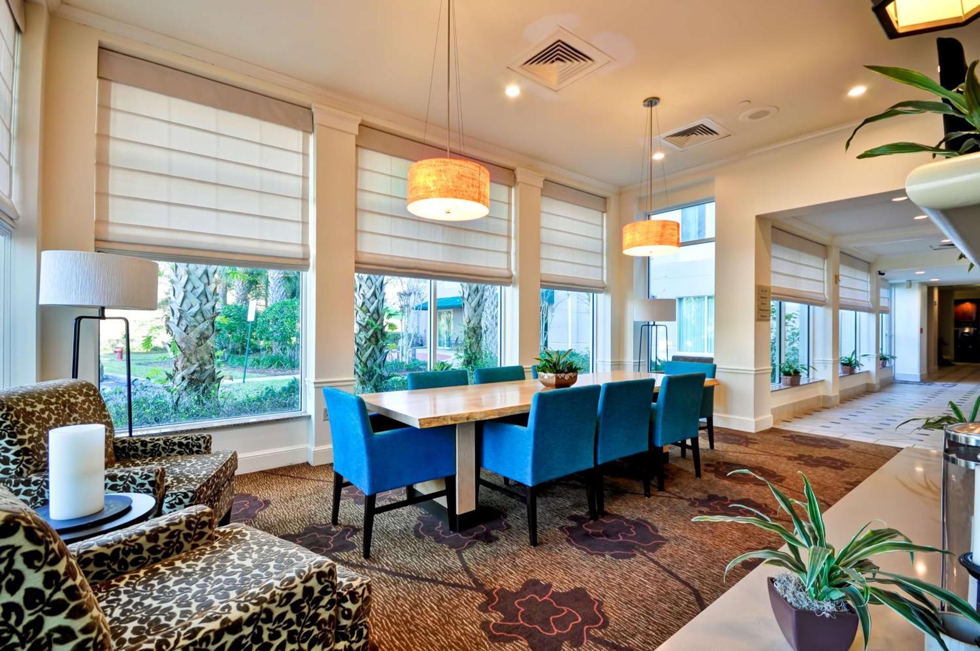 Hilton Garden Inn Tampa North Temple Terrace Bagian luar foto